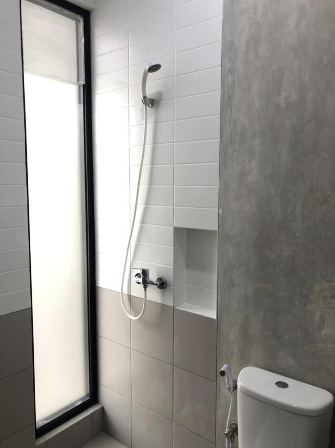 Cozy Puri Hotel Jakarta Bagian luar foto